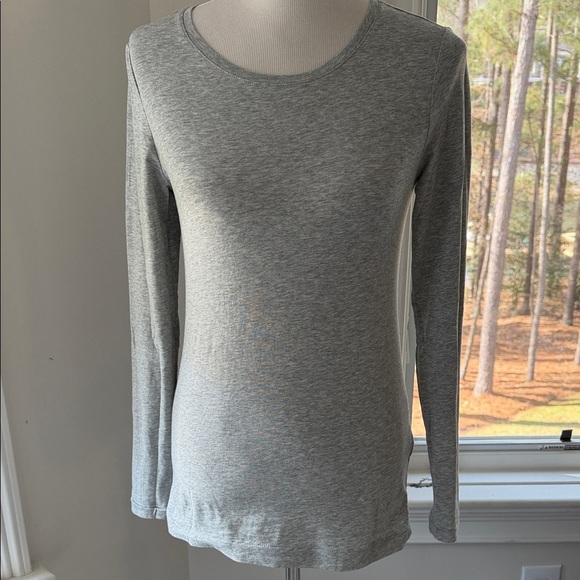 Gapbody Tops - Gray Long Sleeve Women's Top